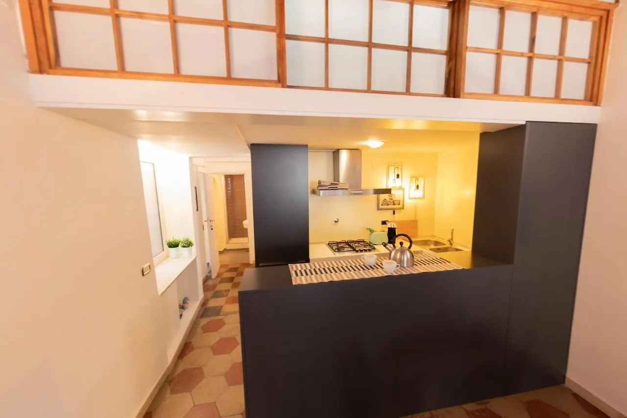 The Best Rent - Piazza Di Firenze Apartment Roma 0*,  Italia